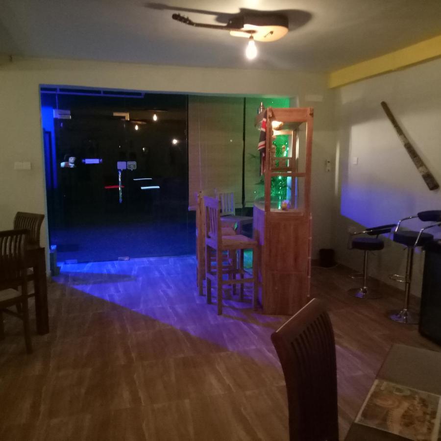 This Is It Airport Hotel And Restaurant Негомбо Екстер'єр фото